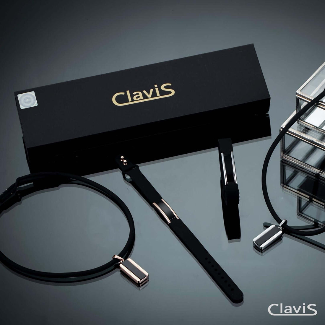 Clavis Hera High Power Gauss Magnetic Bracelet & Necklace Set in Black Rose Gold, ideal for magnetic therapy and athletic recovery.